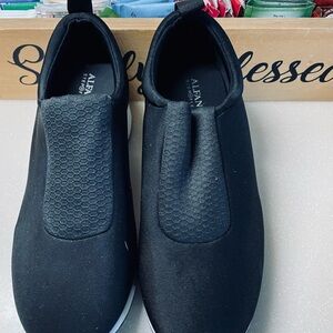 Alfani Walker 8m Step N Flex Slip On Wedge Sneakers Loafer Women Blk Vgc